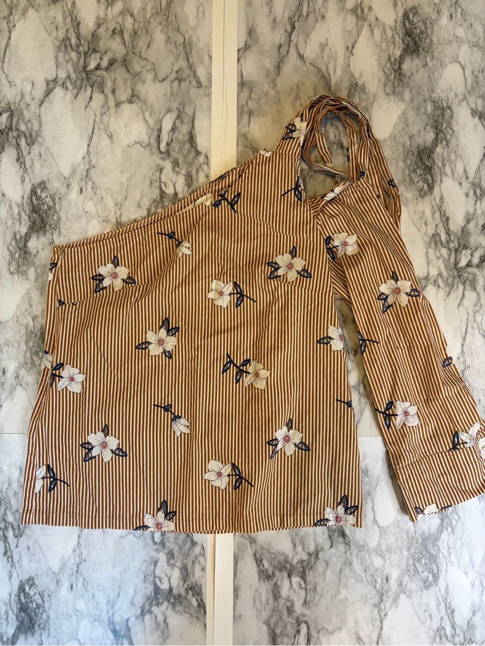 Mustard Striped One-Shoulder Floral top size L.